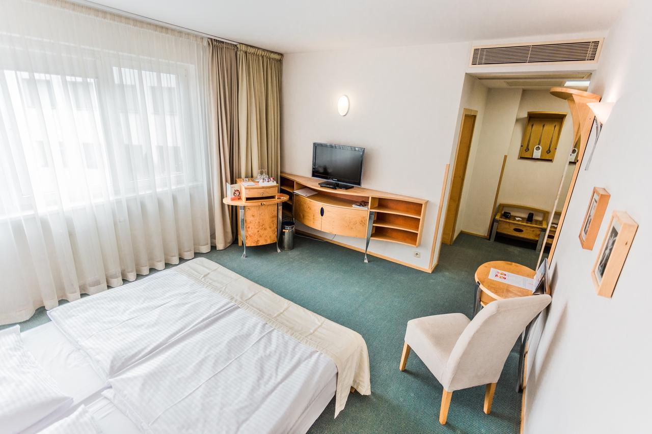 Hotel Set Bratislava Eksteriør bilde